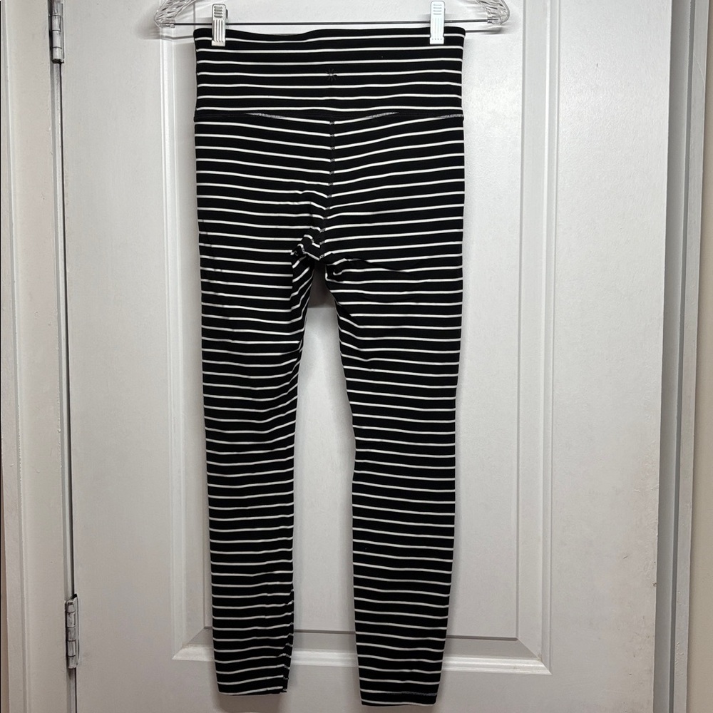 Athleta Elation Virasana Stripe 7/8 Tight - Picture 4 of 11